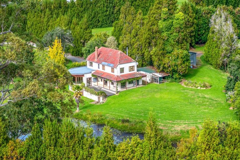 Photo of property in 75 Riddell Road, Kerikeri, 0230