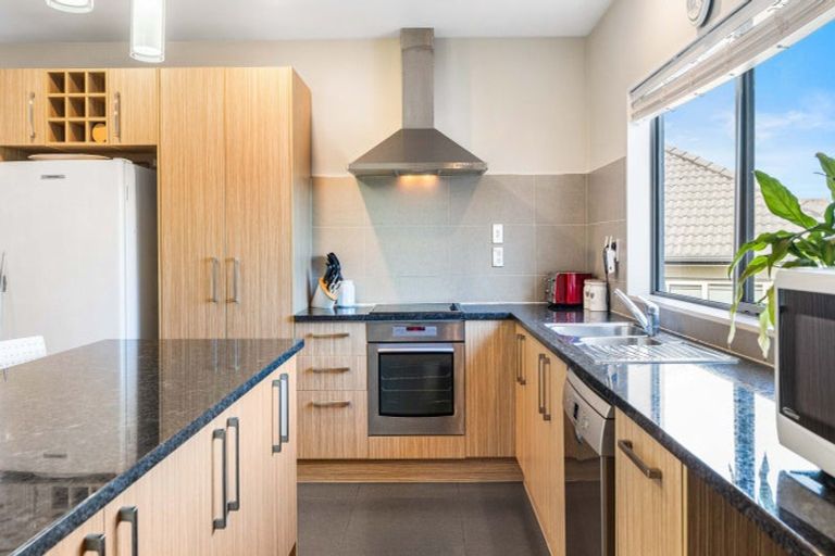 Photo of property in 8 Bob Craig Place, Pukekohe, 2120