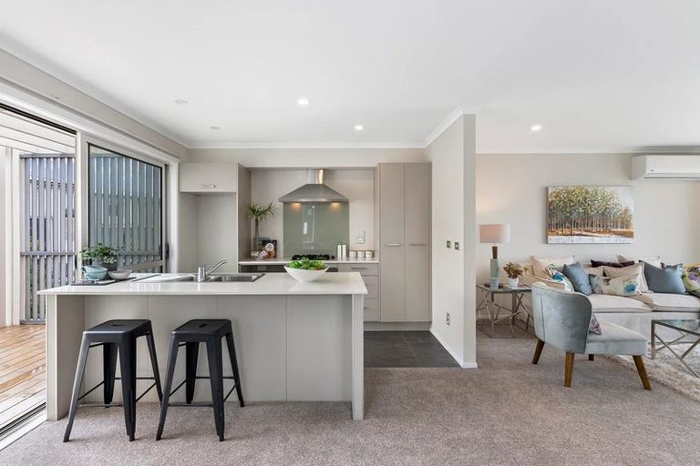 Photo of property in 41 Adamson Road, Flat Bush, Auckland, 2019