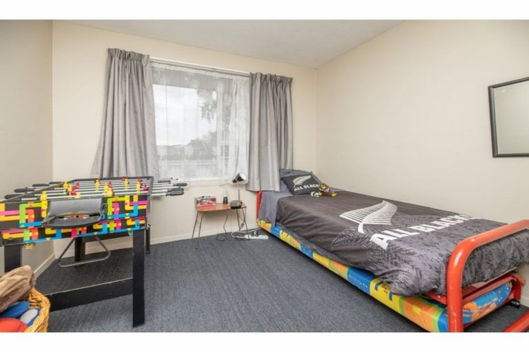 Photo of property in 41 Oldwood Street, Bishopdale, Christchurch, 8053