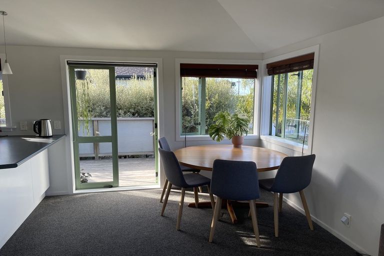 Photo of property in 1/4 Richards Avenue, Forrest Hill, Auckland, 0620