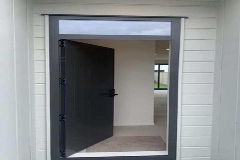 Photo of property in 87 Waituarua Drive, Takanini, Auckland, 2112