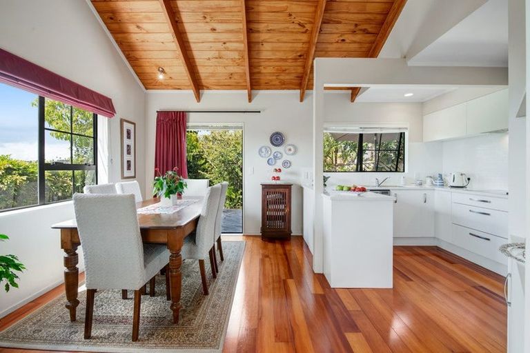 Photo of property in 1/8 Rifleman Rise, Unsworth Heights, Auckland, 0632