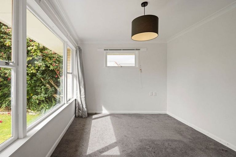 Photo of property in 86 Grey Street, Cambridge, 3434