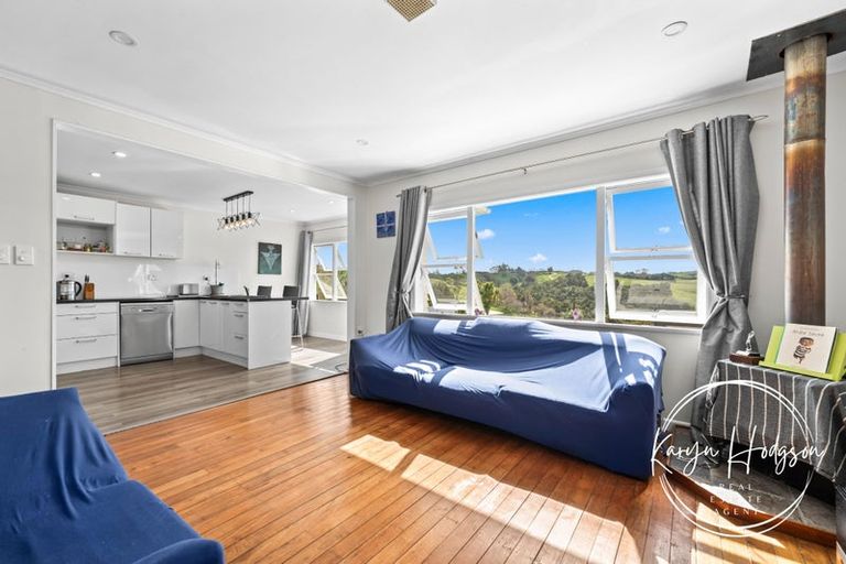 Photo of property in 103 Hurndall Street East, Maungaturoto, 0520