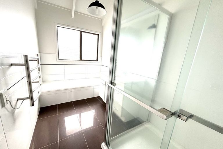 Photo of property in 1/13 Gwenand Place, Botany Downs, Auckland, 2010