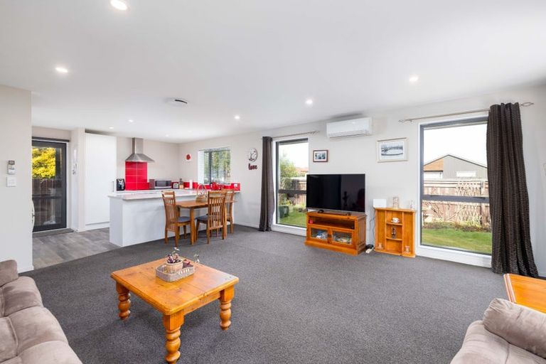 Photo of property in 22 Ingrid Street, Parklands, Christchurch, 8083
