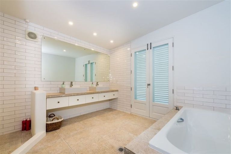 Photo of property in 481 Hibiscus Coast Highway, Orewa, 0931