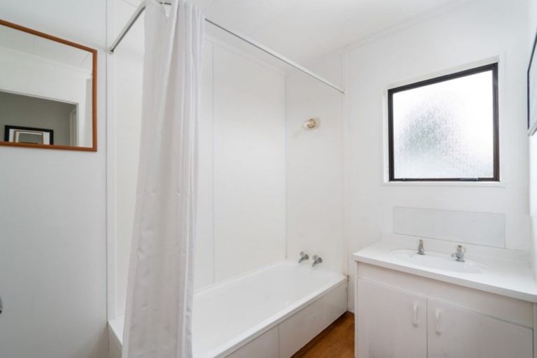 Photo of property in 73 Arthur Crescent, Hilltop, Taupo, 3330