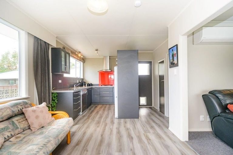 Photo of property in 44 Holdsworth Avenue, Milson, Palmerston North, 4414