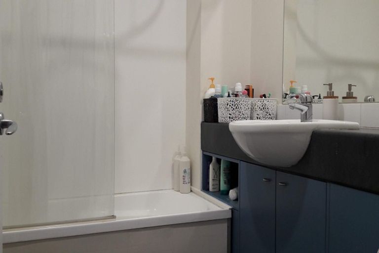 Photo of property in Hume House, 30/152u The Terrace, Wellington Central, Wellington, 6011
