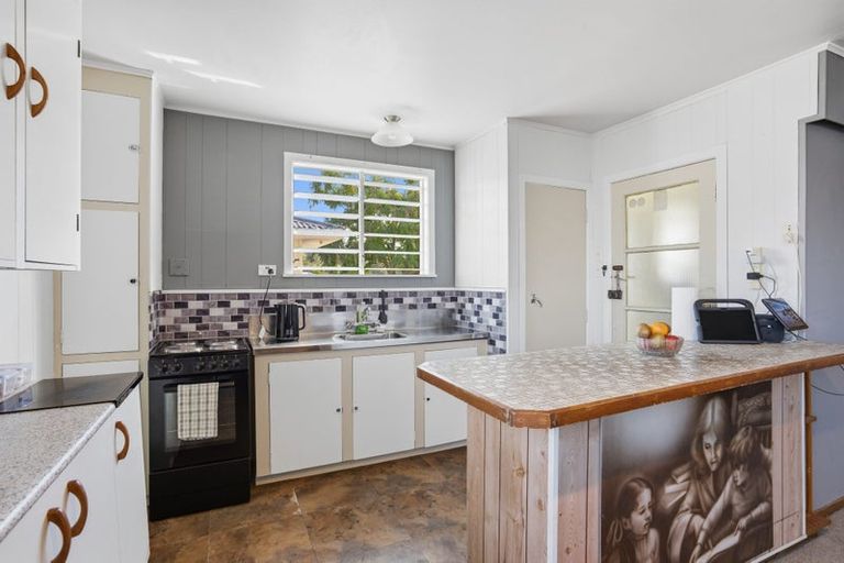 Photo of property in 49 Taraire Crescent, Otangarei, Whangarei, 0112