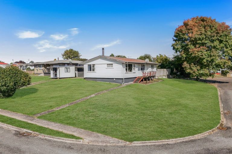 Photo of property in 11 Toroa Place, Tokoroa, 3420