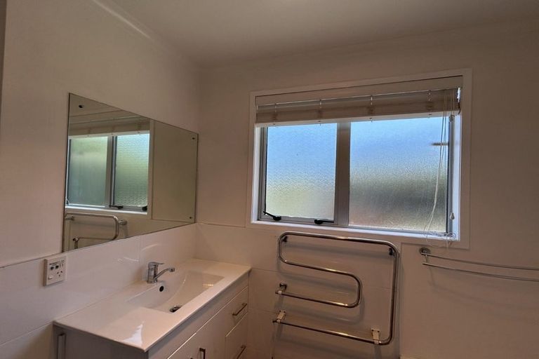 Photo of property in 6 Truro Road, Camborne, Porirua, 5026