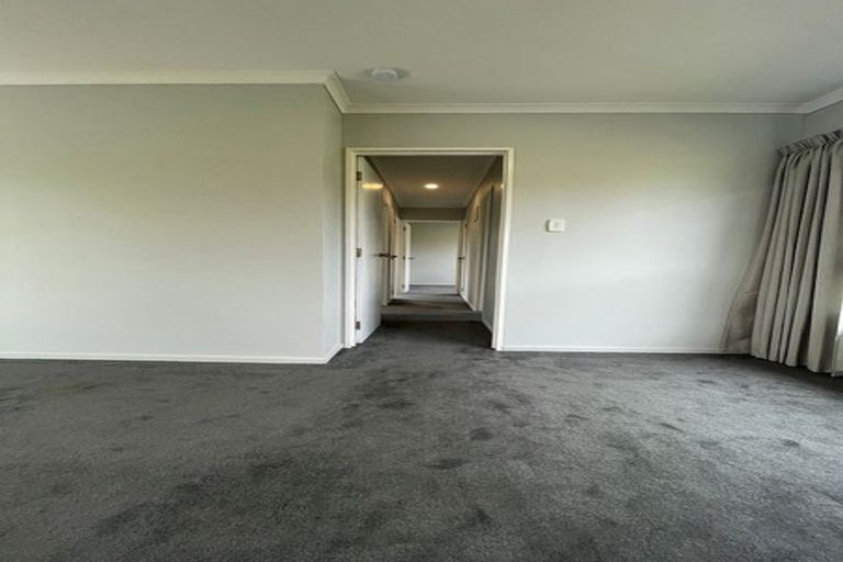 Photo of property in 226 Henderson Valley Road, Henderson, Auckland, 0612
