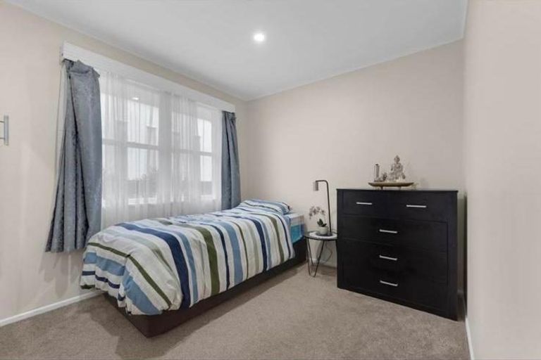 Photo of property in 1/87 Carruth Road, Papatoetoe, Auckland, 2025