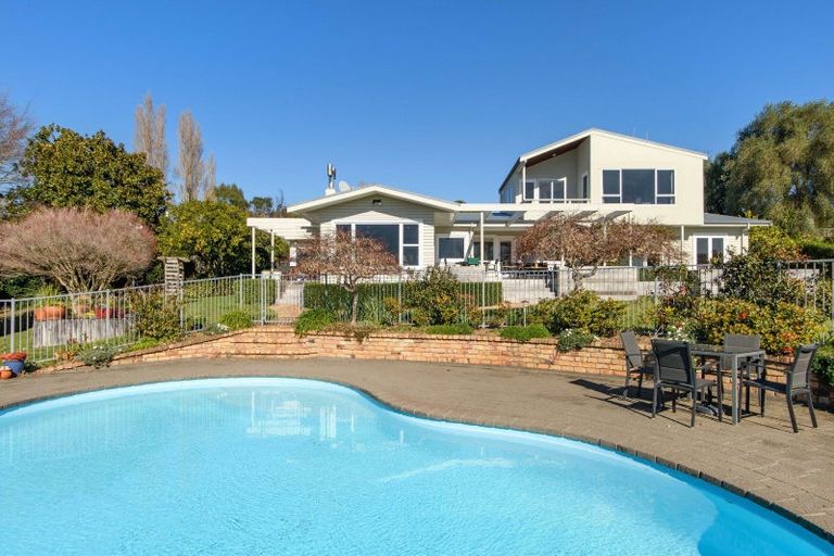 Photo of property in 289 Waitaha Road, Welcome Bay, Tauranga, 3112