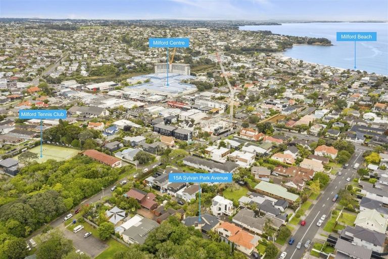 Photo of property in 1/15 Sylvan Park Avenue, Milford, Auckland, 0620