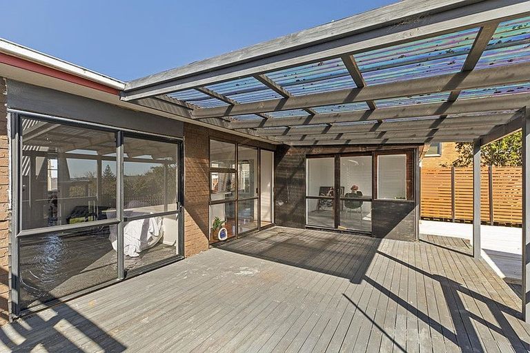 Photo of property in 18 Prangley Avenue, Mangere, Auckland, 2022