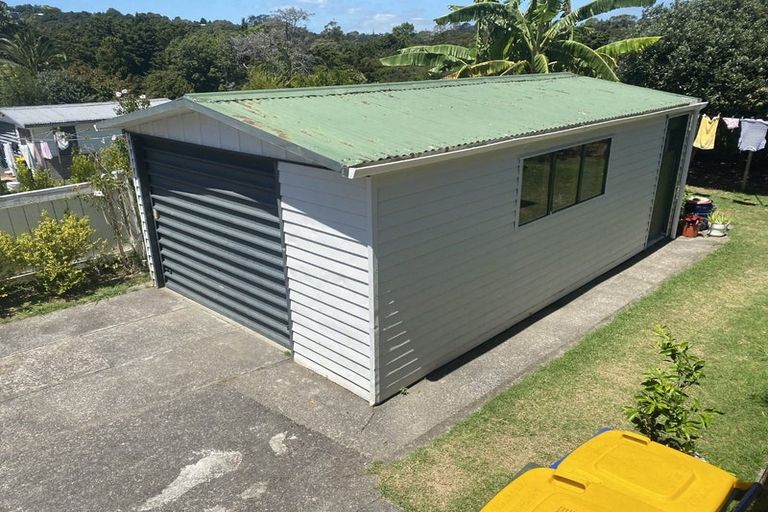 Photo of property in 13 Castleton Street, Birkdale, Auckland, 0626