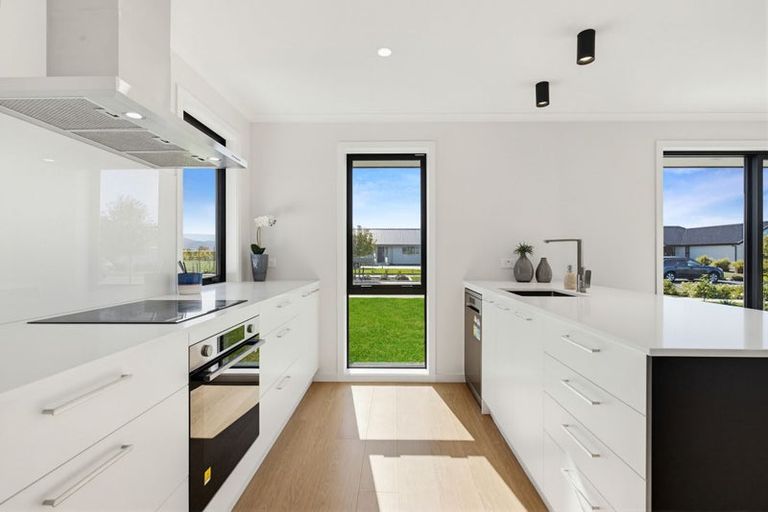 Photo of property in 31 Whitehall Drive, Springlands, 7201