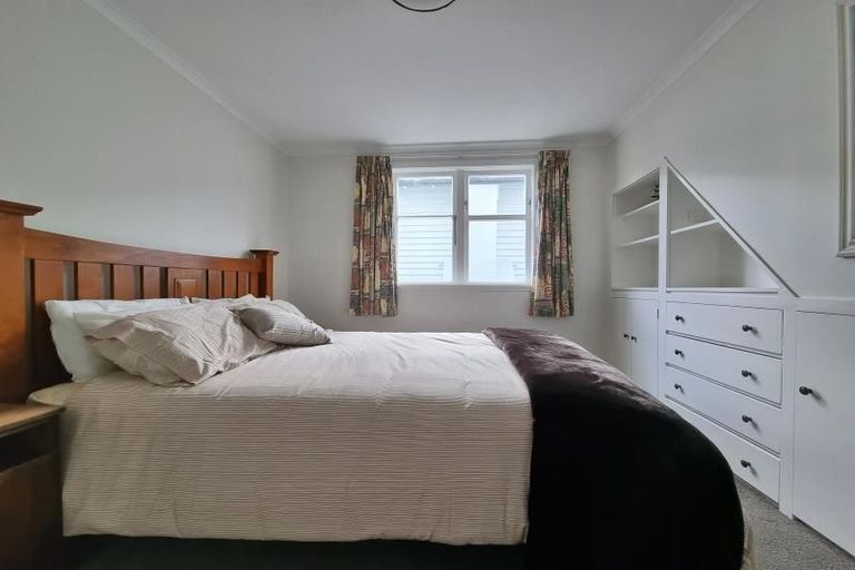 Photo of property in 74 Kauri Street, Miramar, Wellington, 6022