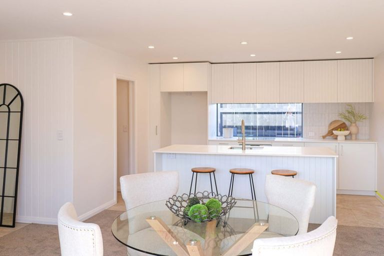Photo of property in 8 Samuel Place, Terrace End, Palmerston North, 4410