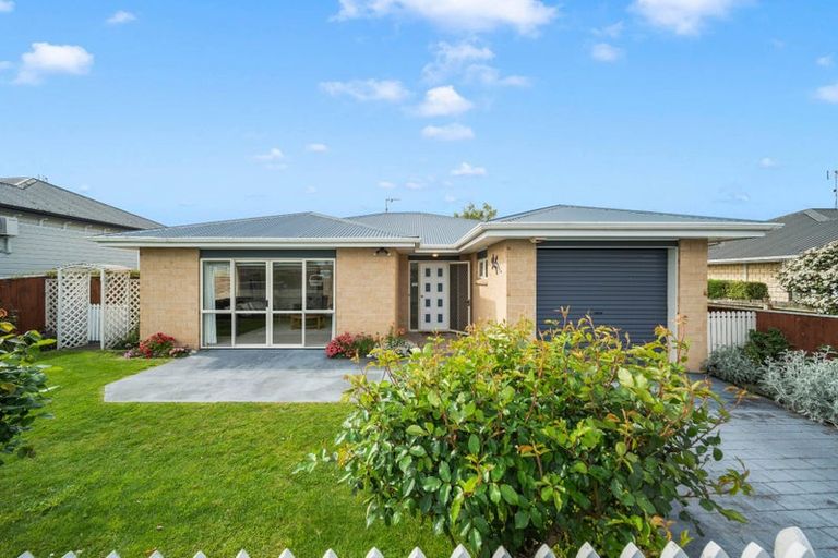 Photo of property in 9 Hogg Crescent, Masterton, 5810