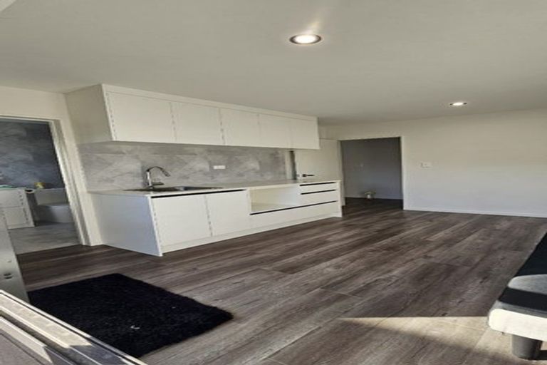 Photo of property in 12 Opouatu Avenue, Glenbrook, Waiuku, 2681