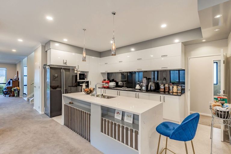 Photo of property in 136 Jeffs Road, Flat Bush, Auckland, 2016