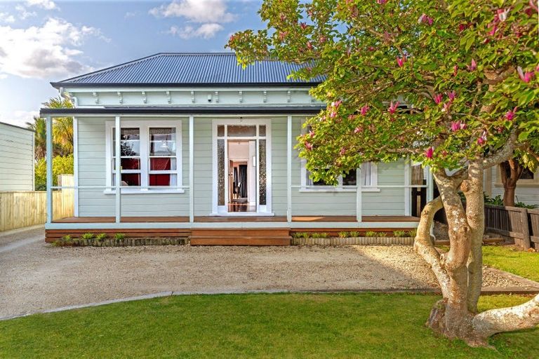 Photo of property in 16 Rutene Road, Kaiti, Gisborne, 4010