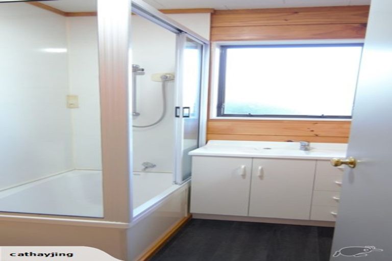 Photo of property in 64 Westgrove Avenue, Avonhead, Christchurch, 8042