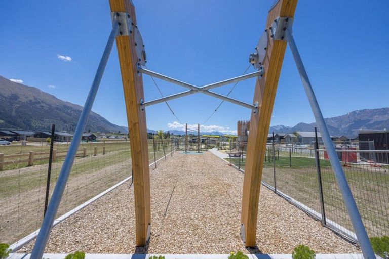 Photo of property in 28 Barton Street, Lake Hawea, 9382