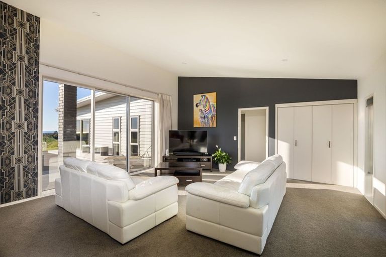 Photo of property in 576a Mangorei Road, Mangorei, New Plymouth, 4371