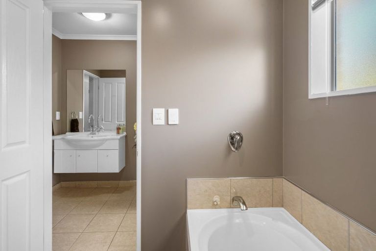 Photo of property in 36 Kensington Avenue, Rangiora, 7400