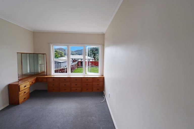 Photo of property in 72 Miro Street, Trentham, Upper Hutt, 5018