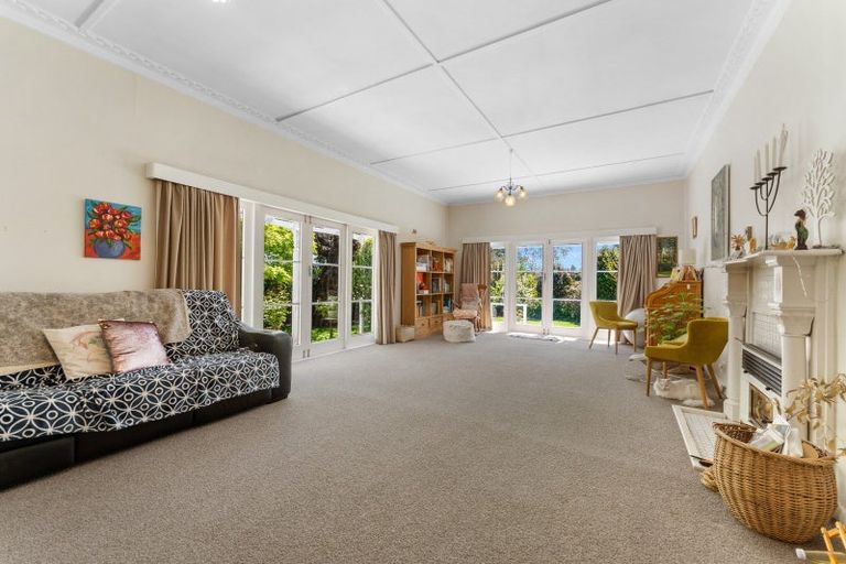 Photo of property in 37 Eltham Road, Blenheim, 7201