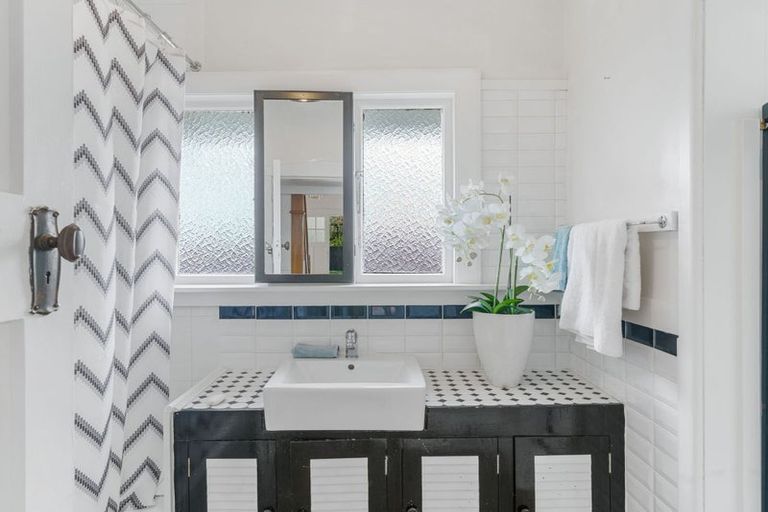 Photo of property in 43 Opawa Road, Waltham, Christchurch, 8023