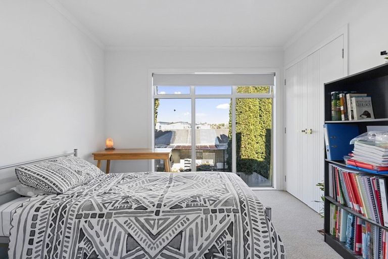 Photo of property in 72u2 Carrington Avenue, Silverdale, Hamilton, 3216