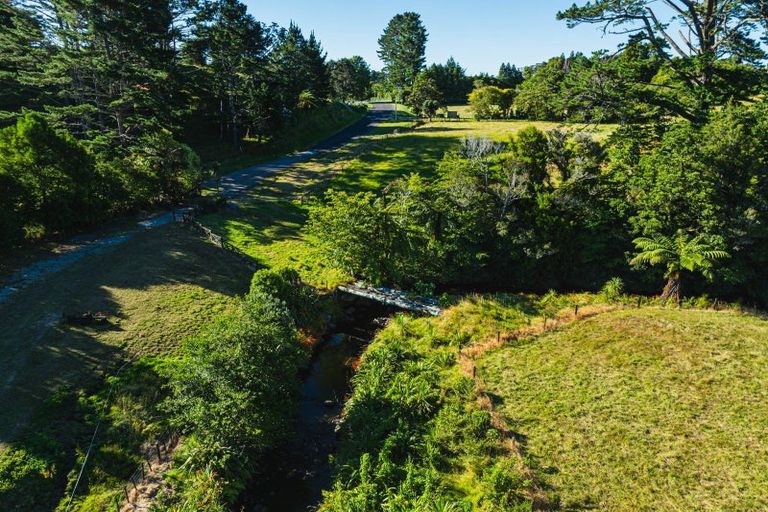 Photo of property in 40 Atkinson Road, Hurworth, New Plymouth, 4371