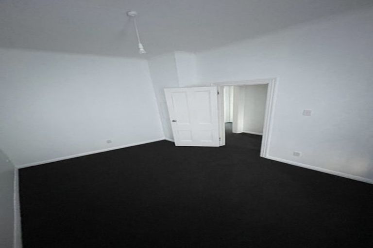 Photo of property in 1/50 Clyde Street, Island Bay, Wellington, 6023