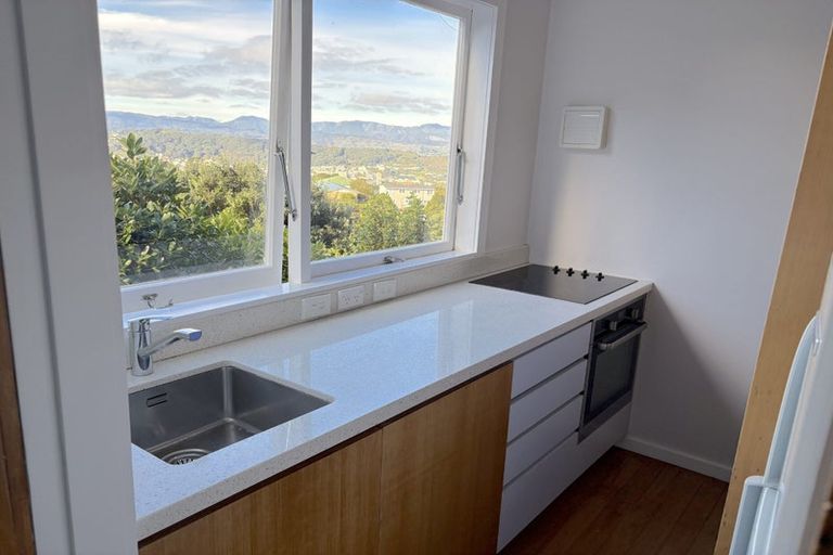 Photo of property in 69 Moana Road, Kelburn, Wellington, 6012