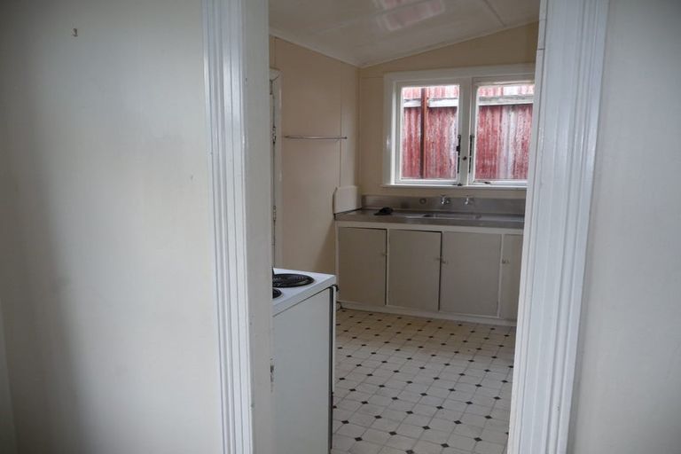 Photo of property in 17 Thompson Street, Mount Cook, Wellington, 6011