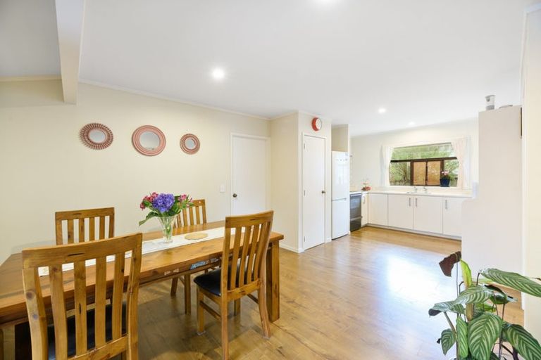 Photo of property in 1/294 Great North Road, Henderson, Auckland, 0612