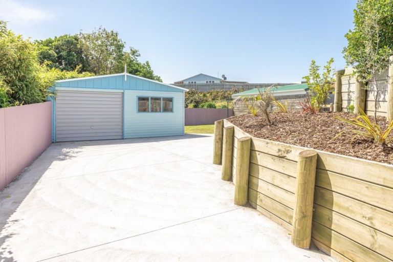 Photo of property in 29 Karewa Street, Castlecliff, Whanganui, 4501