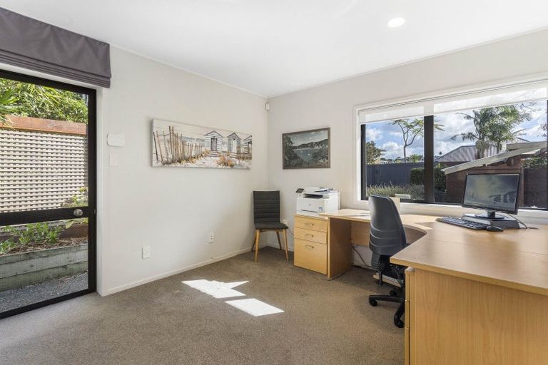 Photo of property in 17 Sea View Terrace, Cockle Bay, Auckland, 2014