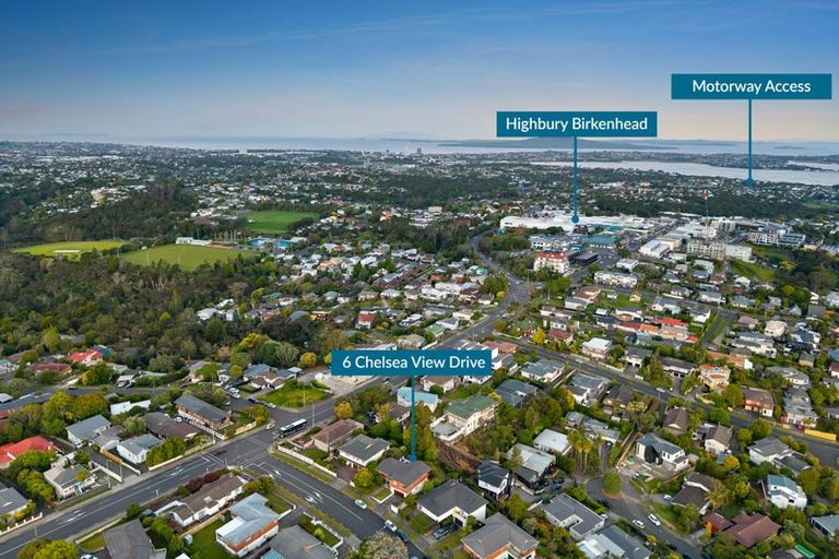 Photo of property in 6 Chelsea View Drive, Chatswood, Auckland, 0626