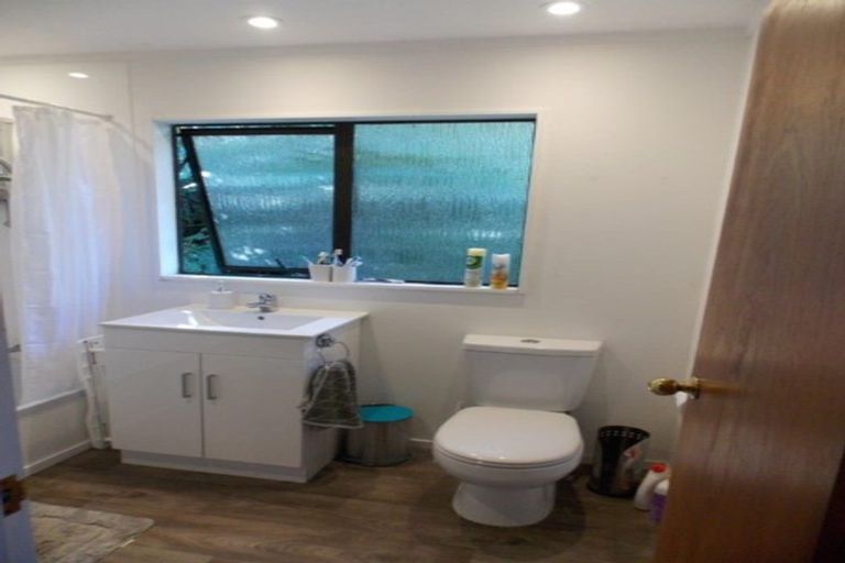 Photo of property in 12 Caldwell Street, Karori, Wellington, 6012