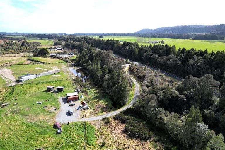 Photo of property in 896b Old Christchurch Road, Awatuna, Hokitika, 7882