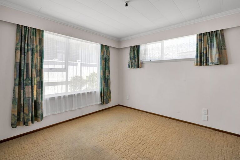 Photo of property in 2/56 Young Street, New Plymouth, 4310